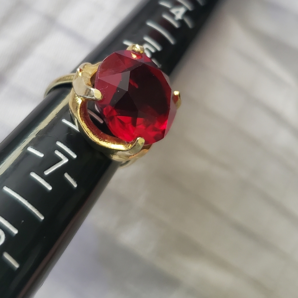 Ring - Picture 3 of 10